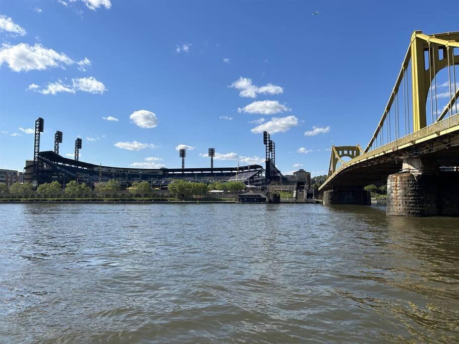 Sprawling Stadium Views Wonderful Location 24-7 Parking Gym Lounge Pittsburgh Exteriör bild
